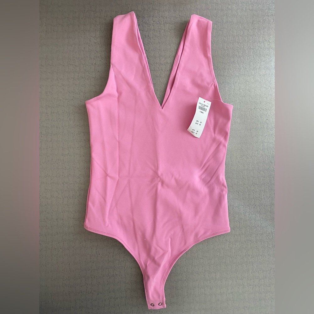 Abercrombie & Fitch Women’s Seamless Fabric V-Neck Bodysuit